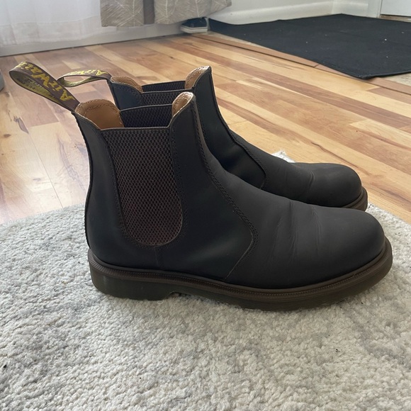 Dr. Martens 2976 Crazy Horse Leather Chelsea Boots - Picture 6 of 7